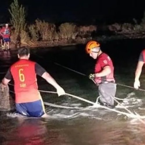 Rescataron a dos jóvenes que habían quedado varados en el Río San Juan