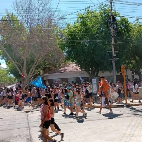El famoso banderazo de estudiantes en San Juan