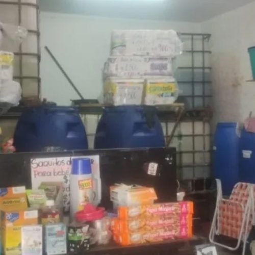 Se intoxicó por inhalación de gases químicos en un salón comercial y debió ser internado