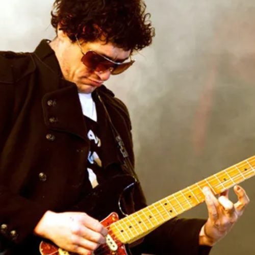 Un ícono del rock vuelve a la música