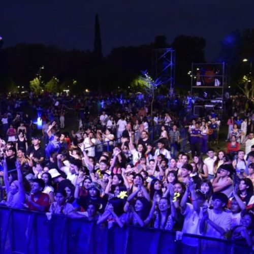 Fiesta del día del estudiante en el Parque de Mayo y con bandas locales