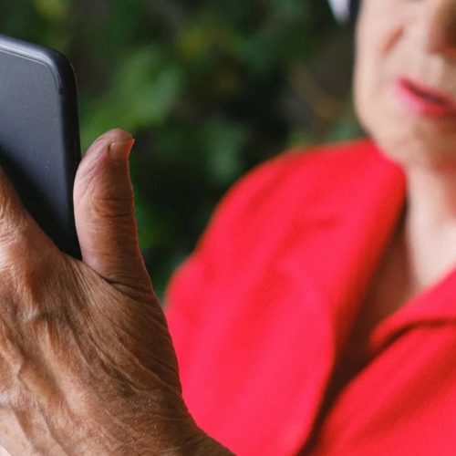 Estafa millonaria a una abuelita