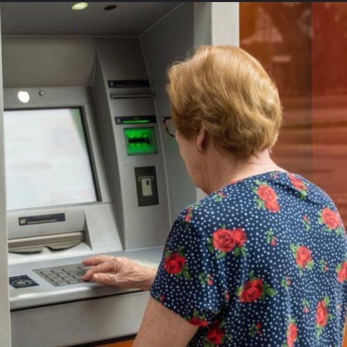 En octubre habrá un bono para jubilados y pensionados