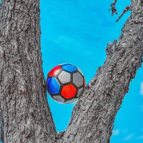 Se le fue la pelota al árbol y fue agredido de forma violenta en por sus compañeros