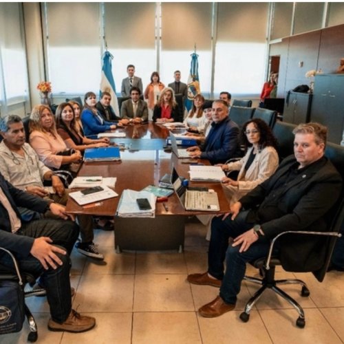 Paritaria con gremios docentes