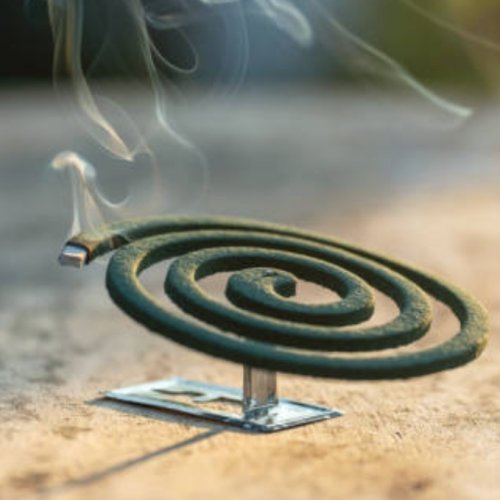 Un espiral desató un grave incendio en una vivienda
