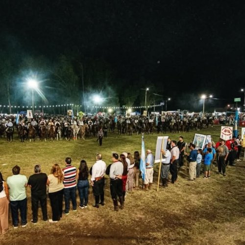 Santa Lucía se vistió de tradición y orgullo gaucho 
