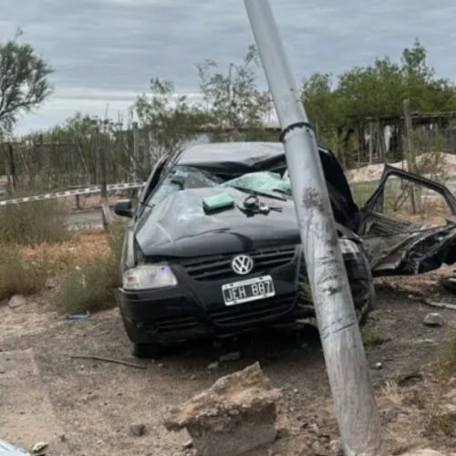 Fatal accidente sobre la Ruta 20: murió una mujer, y otra se encuentra en grave estado