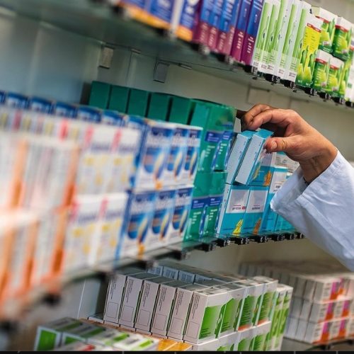 Las farmacias deberán exhibir un código QR con la lista de precios de los medicamentos