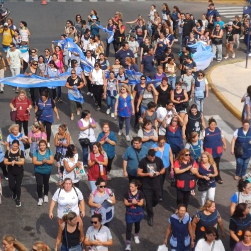 El Gobierno multará a los gremios docentes si hacen paro el jueves
