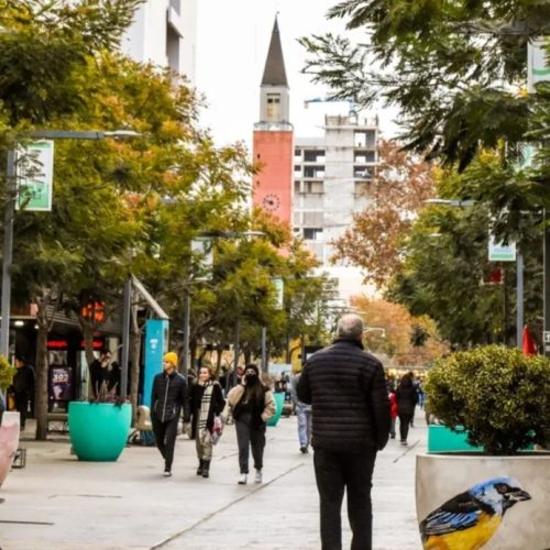 ¿Cómo funcionará el comercio este viernes feriado?