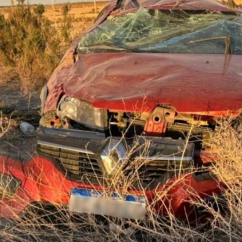 Mendocinos se salvaron de milagro tras volcar con su auto en Sarmiento