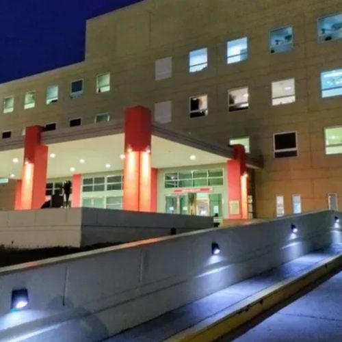Tras un choque en la Cirvuncalación una embarazada debió ser hospitalizada
