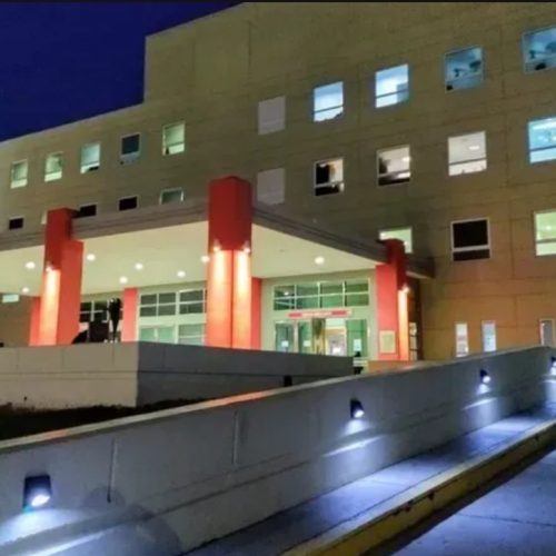 Un motociclista con heridas graves luego de caerse en un cruce de rutas