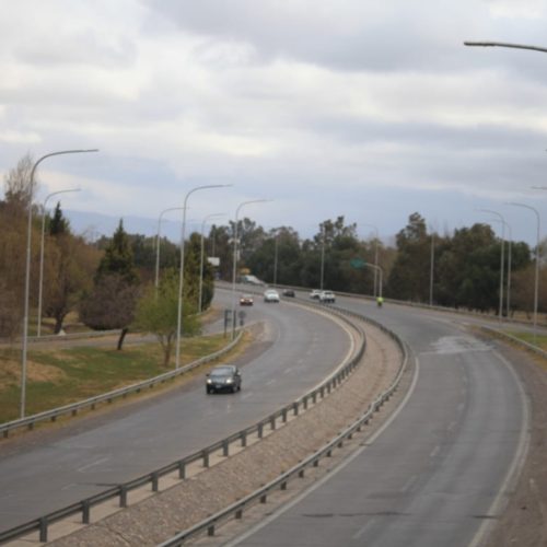 Una máxima de 15°,nubes y viento sur
