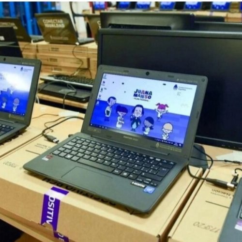 “Transformar la secundaria” la ministra de Educación confirmó nueva entrega de computadoras