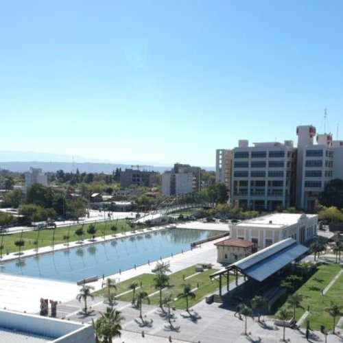 Para hoy martes se espera un intenso día de calor