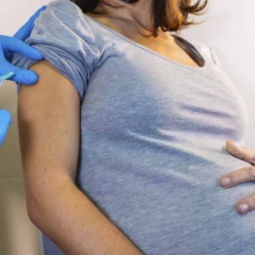 En el primer mes, 700 embarazadas ya recibieron la vacuna contra el VSR