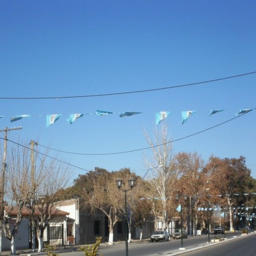 Viernes caluroso y continúan las probabilidades de tormentas