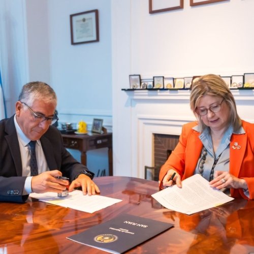 San Juan y Nación firman acuerdos clave en seguridad para combatir delitos complejos