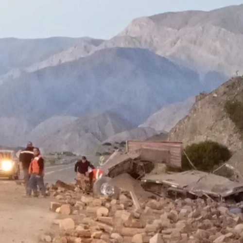Terrible vuelco de un camión en Calingasta: falleció un hombre