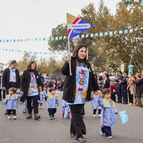 Santa Lucía celebró el 25 de Mayo con el tradicional desfile de los jardines municipales