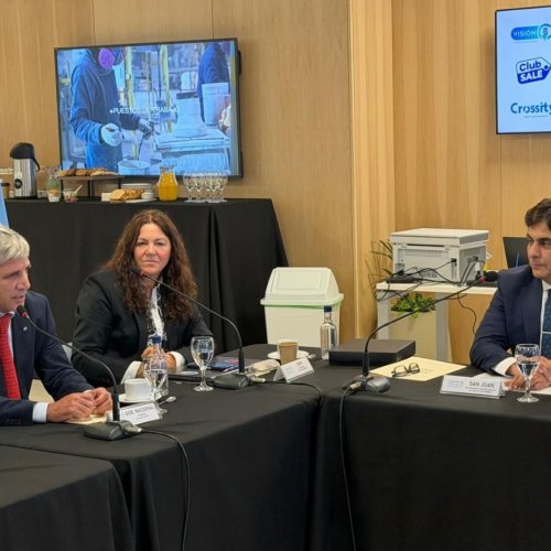 Con la presencia del ministro de Economía de Nación, Luis Caputo, El ministro Roberto Gutiérrez participó de una nueva reunión del Consejo Federal de Responsabilidad Fiscal