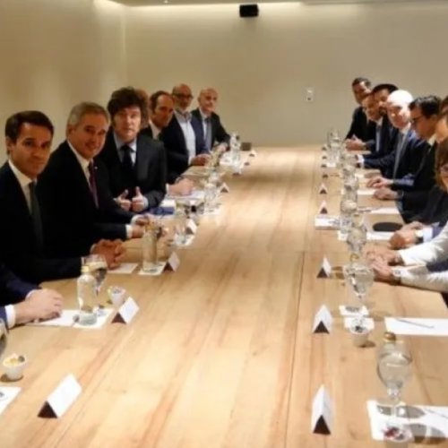 Milei estuvo en España en una reunión con empresarios e inversores españoles