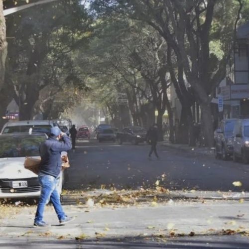 Fuerte ascenso de temperatura y ráfagas de viento en San Juan