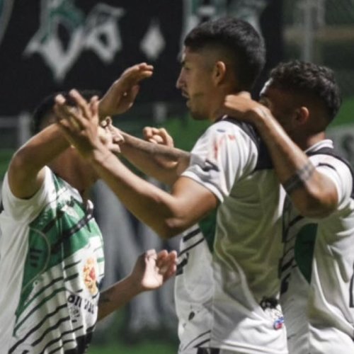 ¡¡El Verdinegro festejó en su estreno en casa!