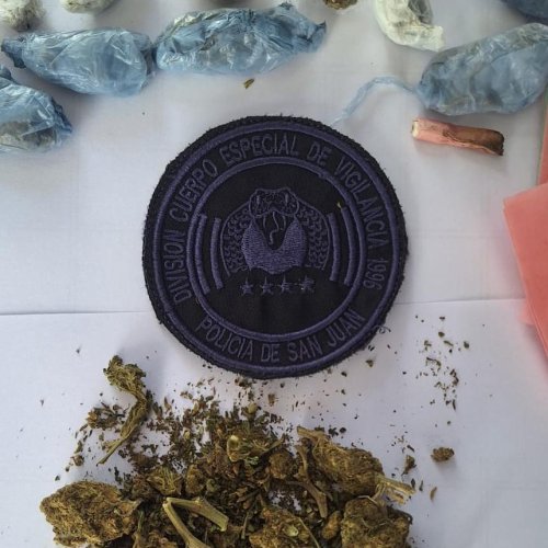 Detienen a un hombre con marihuana en Plaza 25 de Mayo