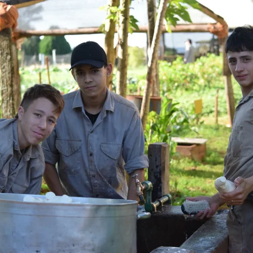 Productos gastronómicos con impacto social: cómo las empresas pueden generar valor apoyando la educación técnica en Argentina