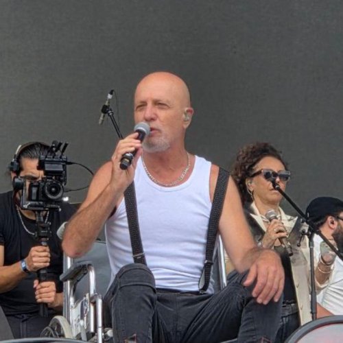 Cosquín Rock histórico: Gustavo Cordera volvió a cantar con La Bersuit