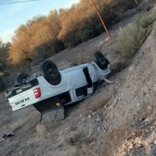 Una camioneta volcó en Ullum