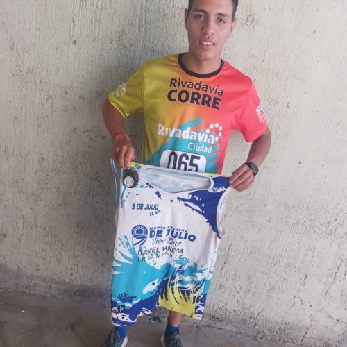 Un reconocido atleta de 9 de Julio, necesita llegar a San Luis para representar el departamento pero no logra conseguir los boletos