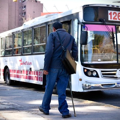 Extienden hasta fin de año la validez de pases de colectivo para personas con discapacidad
