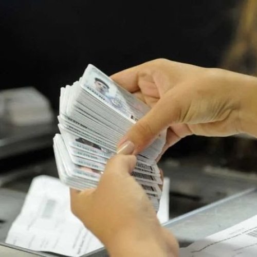 Los extranjeros nacionalizados ya pueden obtener su DNI de ciudadano argentino