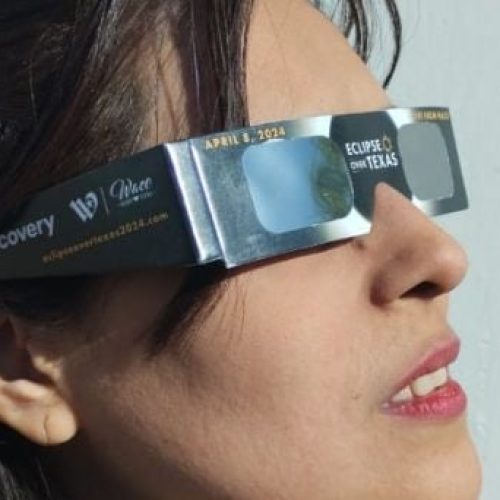 Llegaron 300 anteojos para observar el Eclipse parcial de sol: mirá cómo hacer para disfrutar esta experiencia interesante