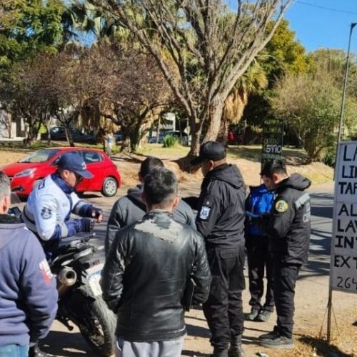 Un joven con autismo fue atropellado por una Partner al cruzar la calle