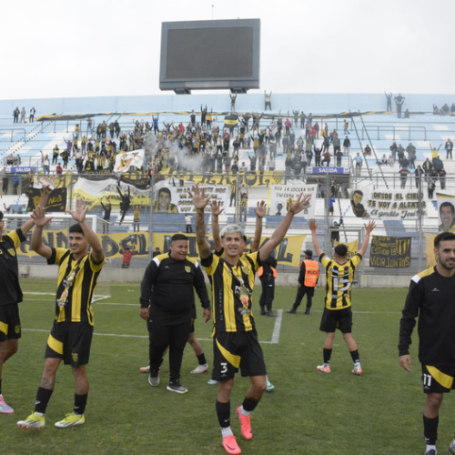 Clásico pocitano: El Mirasol se impuso con autoridad
