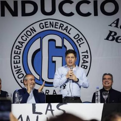 Kicillof encabezó un acto con la CGT en Chaco: “Milei, la culpa del endeudamiento de las familias es tuya”