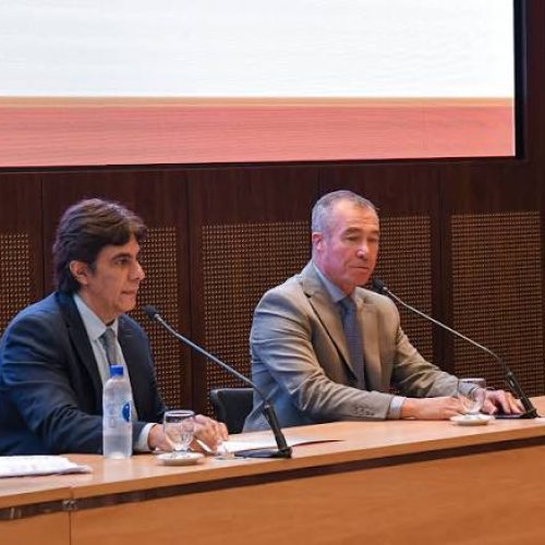 El ministro de hacienda se presentara en diputados para exponer el presupuesto 2026