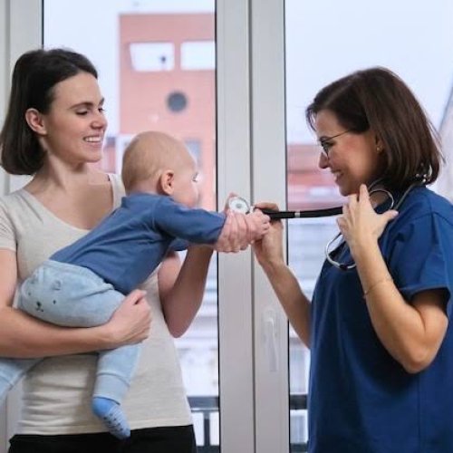 Ahora Tenes la posibilidad de llamar al Pediatra y Clínico a tu domicilio  Fíjate!!!