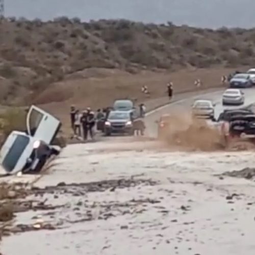 Quedó atrapado en plena creciente al intentar cruzar la Ruta 40