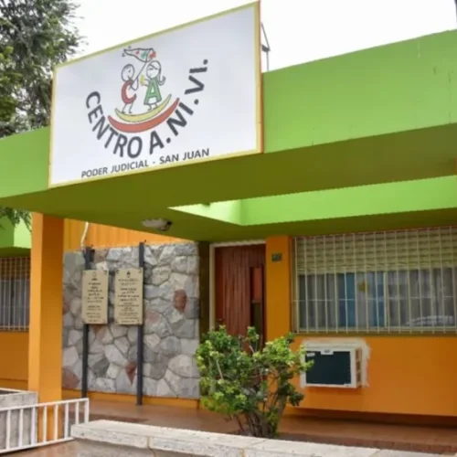 Abusó de la hija de su pareja y fue condenado a prisión