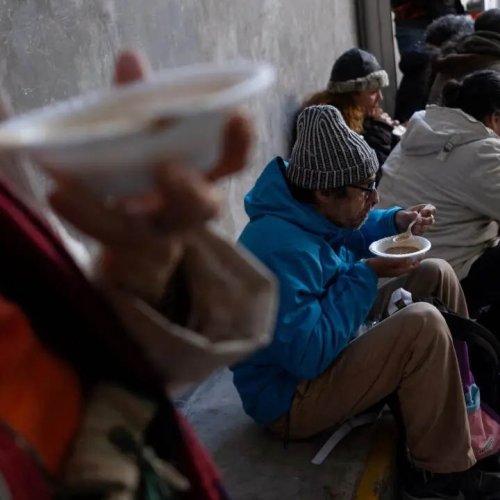 La Nación reveló que cada vez más argentinos se saltean una comida