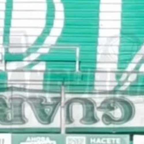 Clima caliente en Desamparados: el gesto de las banderas que apunta a la Comisión