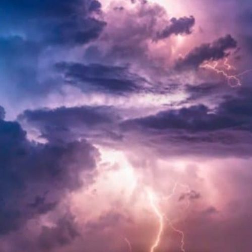 Anuncian alerta amarilla por tormentas fuertes