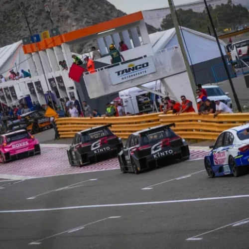 Ponce de León voló en El Zonda y se quedó con la victoria del TC 2000 en San Juan